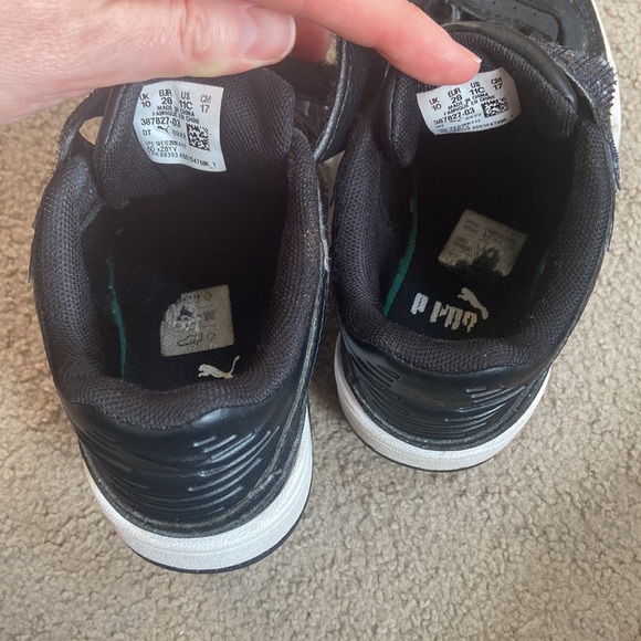 Gently used Puma sneakers toddler - Picture 7 of 7
